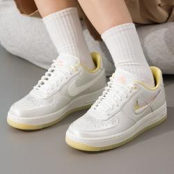 NIKE AIR FORCE 1低帮板鞋女鞋潮流舒适户外出行运动休闲鞋