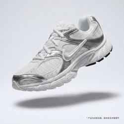 NIKE V5 RNR轻便舒适低帮女子运动休闲鞋