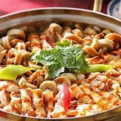 青花椒油黄鸡大满足焖锅