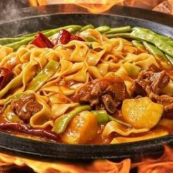 2人排骨豆角鸡腿焖面