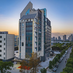 宁波镇海新城开元名庭酒店1晚