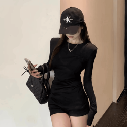 长袖正肩打底T恤女秋冬2026新款圆领内搭修身收腰长款上衣显瘦