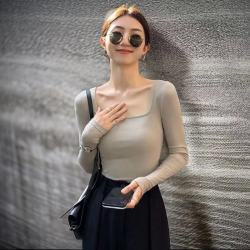 t恤女长袖秋冬季新款修身内搭方领洋气短款上衣露锁骨紧身打底衫