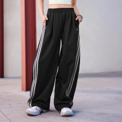 adidas 三条纹舞动系列潮流休闲宽松运动裤香蕉裤扭扭裤女