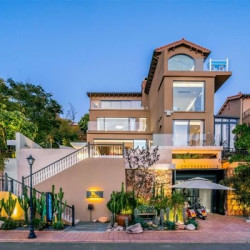 植善丨海东方VILLA半山私汤全海景设计师度假民宿(大理洱海店) 水色丨海景露台大床【戴森 冰箱】1间夜