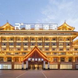 西双版纳景洪丽呈酒店(曼听公园|勐泐大佛寺店) 雅致双床房|高端床品|通透采光2间夜