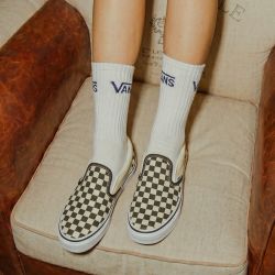 VANS SLIP ON 棋盘格黑白经典懒人鞋男女情侣休闲帆布滑板鞋