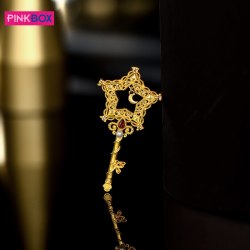 PINKBOX 娉饰珠宝大版小樱星星杖黄金吊坠镶嵌类足金权杖钥匙挂坠