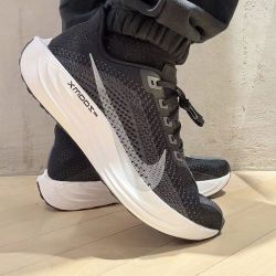 NIKE Pegasus Plus男子超级飞马公路低帮跑步鞋FQ7262-002