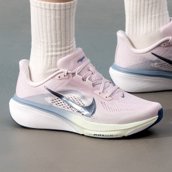 NIKE Pegasus 42 网面透气 跑步鞋