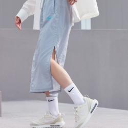 NIKE 女鞋舒适耐磨减低帮简约运动跑步鞋
