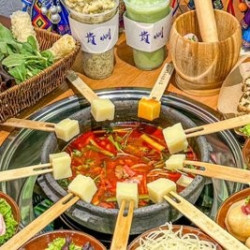 笔记安顺夺夺粉 笔记安顺聚会4-5人餐