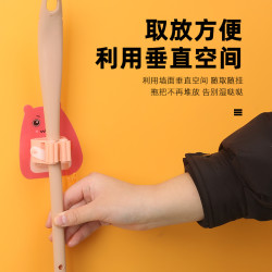 拖把挂钩免打孔扫把拖把夹家居酒店浴室阳台置物夹子无痕