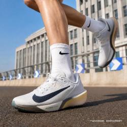 NIKE RIVAL FLY 4 男子公路跑步鞋