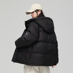 雪中飞 90% 短款立领连帽保暖羽绒服 黑色 M