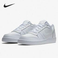 NIKE AQ1775-100 通用款运动鞋