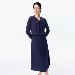 娜尔思 2026年新款流行烫钻气质飘带A字版型连衣裙女裙子