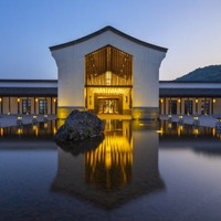 杭州西湖雅谷泉山庄 雅致豪华大床房1晚