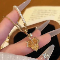 花饰庄园 轻奢复古渐变枫叶吊坠项链女个性小众感毛衣链新中式时尚颈链 渐变水晶枫叶项链