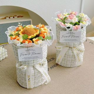 手工成品毛线花束母亲节520生日礼物送女生有意义送同学毕业礼物M
