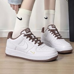 NIKE 耐克女鞋AIR IW2031141大童/女白色/亚