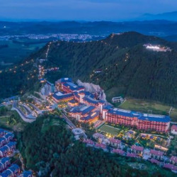 北京海湾半山酒店 夏清疗愈·尊贵私汤客房（私汤小院独享）2晚(连住)