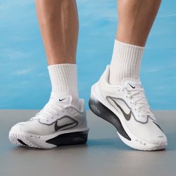 NIKE 滔搏丨NIKE耐克男子ZOOM FLY 6运动训练健身公路跑步鞋FN8454-100