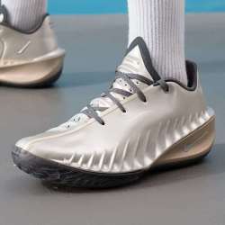 NIKE G.T. CUT 4 "ROB DILLINGHAM" EP 男篮球鞋 IQ8243-001