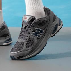 new balance 2026年夏季男鞋女鞋情侣百搭舒适网面透气休闲鞋2010系列