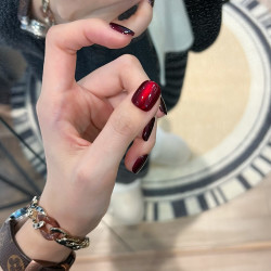 红色玻璃珠酒红色新年美甲红色系高级感穿戴甲甲片