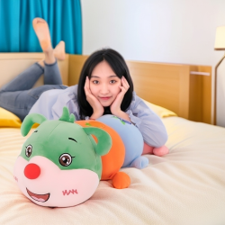 伊呀呀可爱水果毛毛虫陪睡抱枕女生睡觉夹腿超萌亲肤柔软玩偶
