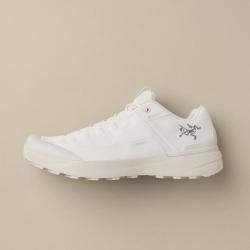 ARC'TERYX KOPEC GTX 男款简约潮流舒适登山鞋