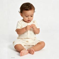 Gap 婴幼儿2026春季款纯棉小熊亨利领连体衣儿童装美版887743