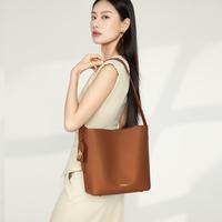 navigare 意大利小帆船水桶包女大容量休闲通勤慵懒轻便真皮包包单肩斜挎包