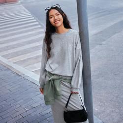 Gap 女装春款胶印logo圆领卫衣宽松基础款休闲上衣725763