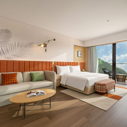 傣伞彩绘或贝叶经刻字二选一+接机/站礼遇1份+品茗体验+定格美好瞬间·...