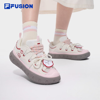 FILA FUSION 潦草小狗联名甜筒鞋 女款板鞋