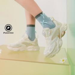 FILA 女中大童（33-42）儿童旋钮扣舒适宽松百搭复古跑鞋