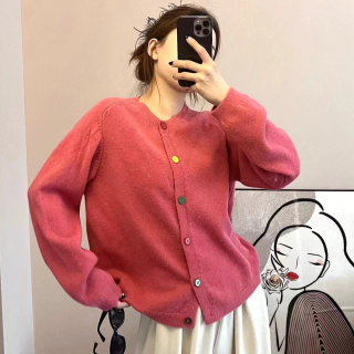 玫红色针织开衫女早春新款仿浣熊绒温柔风毛衣外套梅子色上衣百搭