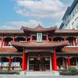 东宫大酒店（南京博物院明故宫地铁站店）1晚