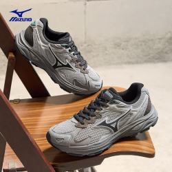 美津浓 RACER S 缓震透气 栗壳棕 40 跑鞋