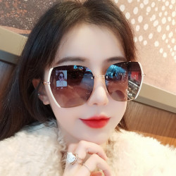 2026年新款墨镜女潮高级感网红时尚太阳眼镜夏季防紫外线大脸显瘦