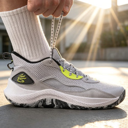 安德玛 CURRY 3Z 24男女同款时尚绒面皮革缓震运动篮球鞋