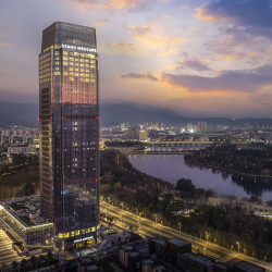 台州天台雅高美爵酒店1晚+星际·童梦乐园+周五周六自助晚餐/周日-周四家庭套餐