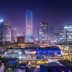 洲际 北京三里屯通盈中心洲际酒店1晚+主厨招牌烤鸭一套+客房内Minibar
