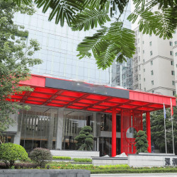 深圳机场同泰万怡酒店2晚+延迟至14:00退房+首日迷你吧2款任选+周末&法定节假日免費升房