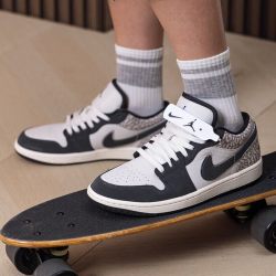 NIKE JORDAN 1 LOW 休闲鞋 IU2268-100