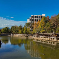 洲至奢选千岛湖燕山度假酒店 豪华湖景大床房2晚(可拆分)