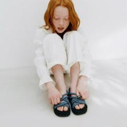 ZARA 儿童时尚交叉编织带设计舒适平跟绑带方头沙滩凉鞋