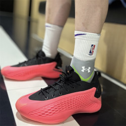 adidas Ae 1 爱德华兹篮球鞋 橙色粉黑 45码（280mm）